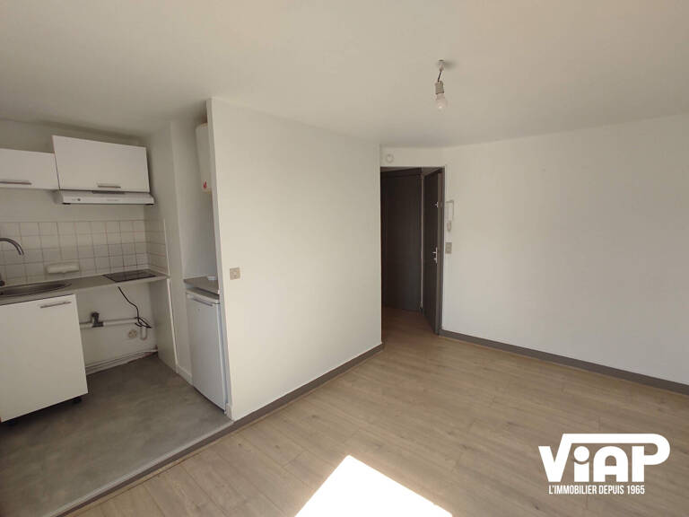 STUDIO EN HYPER CENTRE VILLE - LIMOGES — photo 1