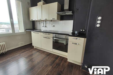 Appartement 3 pièces 700 €