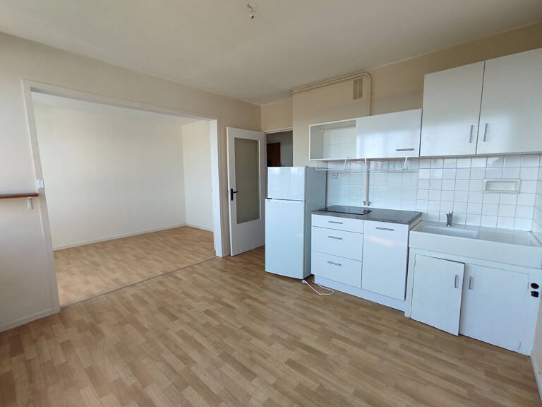 LIMOGES STUDIO 28m² PROCHE CHU — photo 1