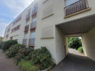 T2 en très bon état  avec garage et cave — photo 2
