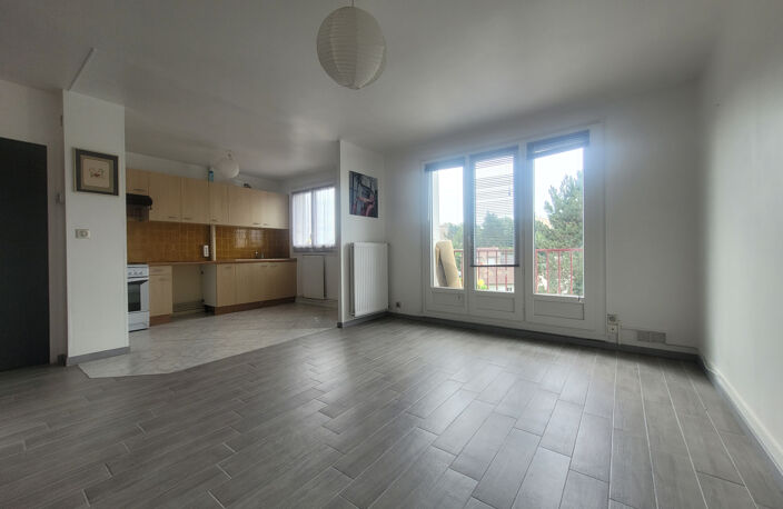 T2 en très bon état  avec garage et cave — photo 3