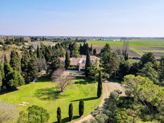 Un cadre d'exception pour un projet d'envergure aux portes de Nîmes... — photo du bien