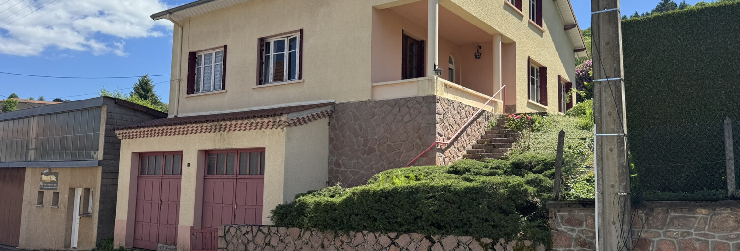 Maison 9 Pièces 117 m² à vendre à Cours (69470)