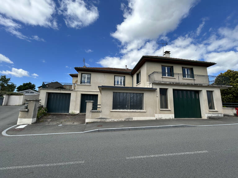Maison - 184m2 - Sous-sol complet - 1227m2 de terrain - 425 — photo 1