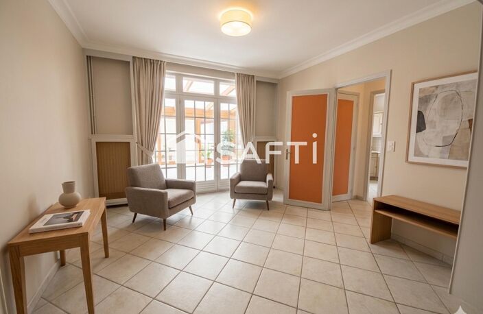 Beaux volumes pour cette maison de 179 m2 4 chambres,  garage,  atelier et fort potentiel ! — photo 2