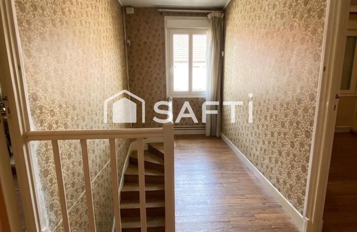 Beaux volumes pour cette maison de 179 m2 4 chambres,  garage,  atelier et fort potentiel ! — photo 5