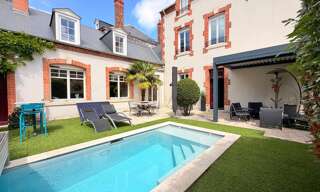 Maison 8 Pièces 247 m² à vendre à Orléans (45100)