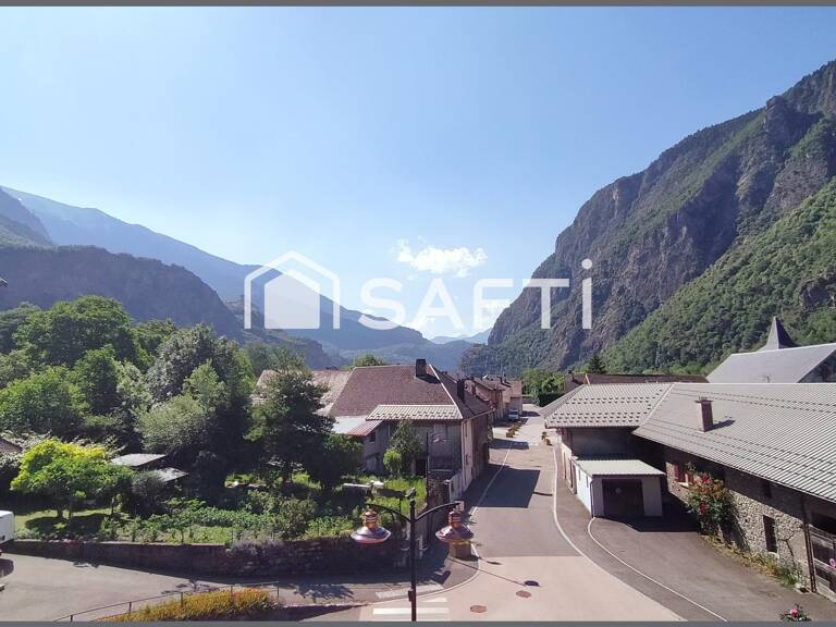 Ensemble immobilier de surface au sol 310 m² — photo 1