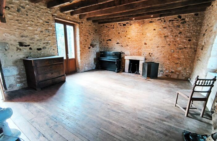 AU COEUR D'UN HAMEAU MAISON 4 CHAMBRES + GRANGE — photo 4