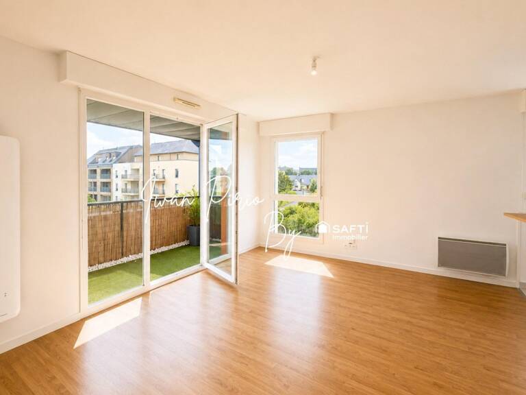 T3 lumineux avec balcon  Quartier Vert Buisson — photo 1