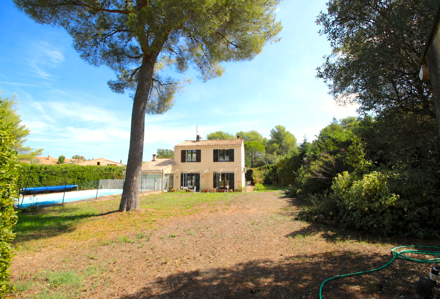 MAISON DE 125 M2 SUR 1000 M DE TERRAIN AVEC LOCALISATION EXCEPTIONNELLE — photo 1