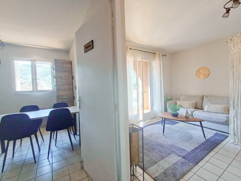 VALS-LES-BAINS - APPARTEMENT T1 AVEC BALCON — photo 1