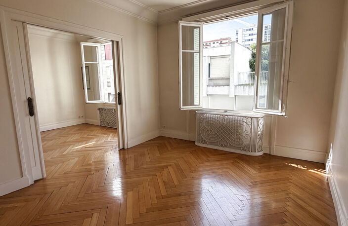 VENTE LYON 69006 APPARTEMENT 3 PIECES LUMINEUX CALME — photo 2