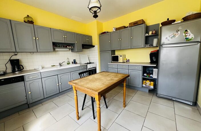 Vente maison 7 pièces 165 m² Ainay-le-Vieil (18200) — photo 4