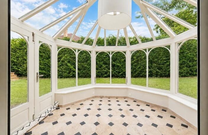 Contemporaine de 5 pièces principales — photo 4