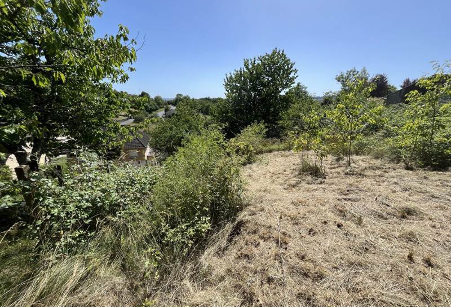 Terrain à bâtir de 0 pièces principales — photo 1