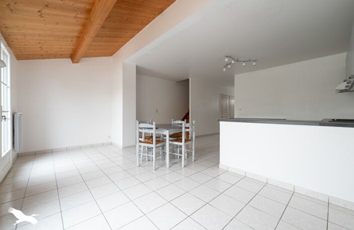Vente maison 4 pièces 77 m² Saint-Pierre-d'Oléron (17310) — photo 4