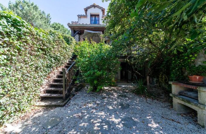 Maison de ville de 7 pièces principales — photo 2