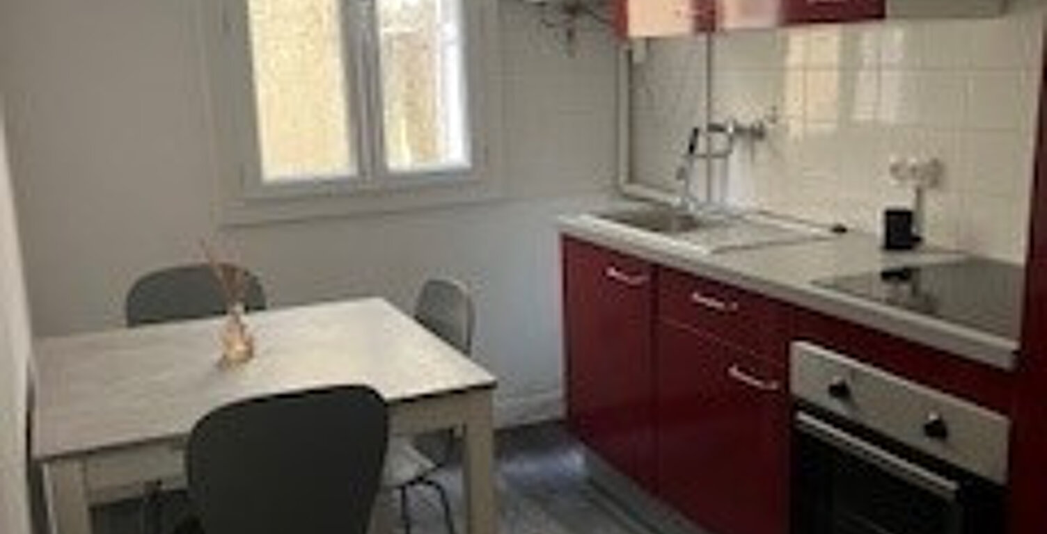 Rue du bourg studio meublé de 27,56m2 au 1er étage sans asce — photo 1