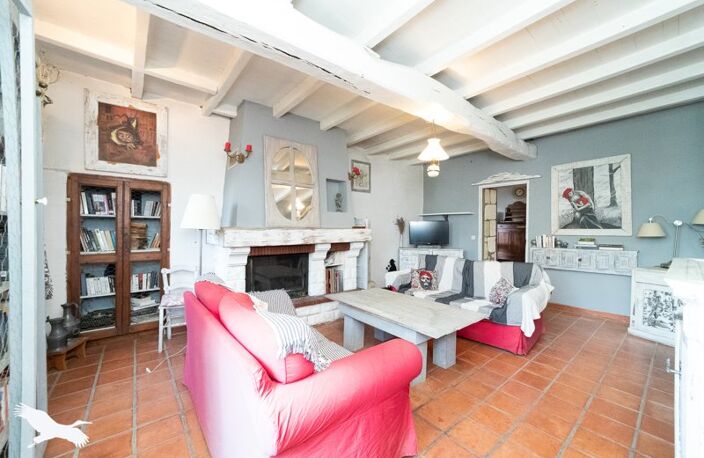 Maison en pierre de 3 pièces principales — photo 2
