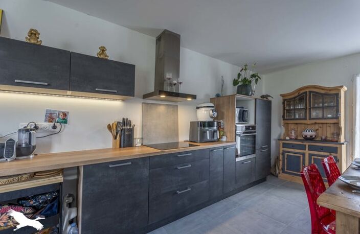 Vente maison 5 pièces 123 m² Montguyon (17270) — photo 3
