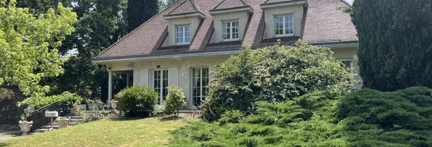 Maison 7 Pièces 211 m² à vendre à Castelsarrasin (82100)