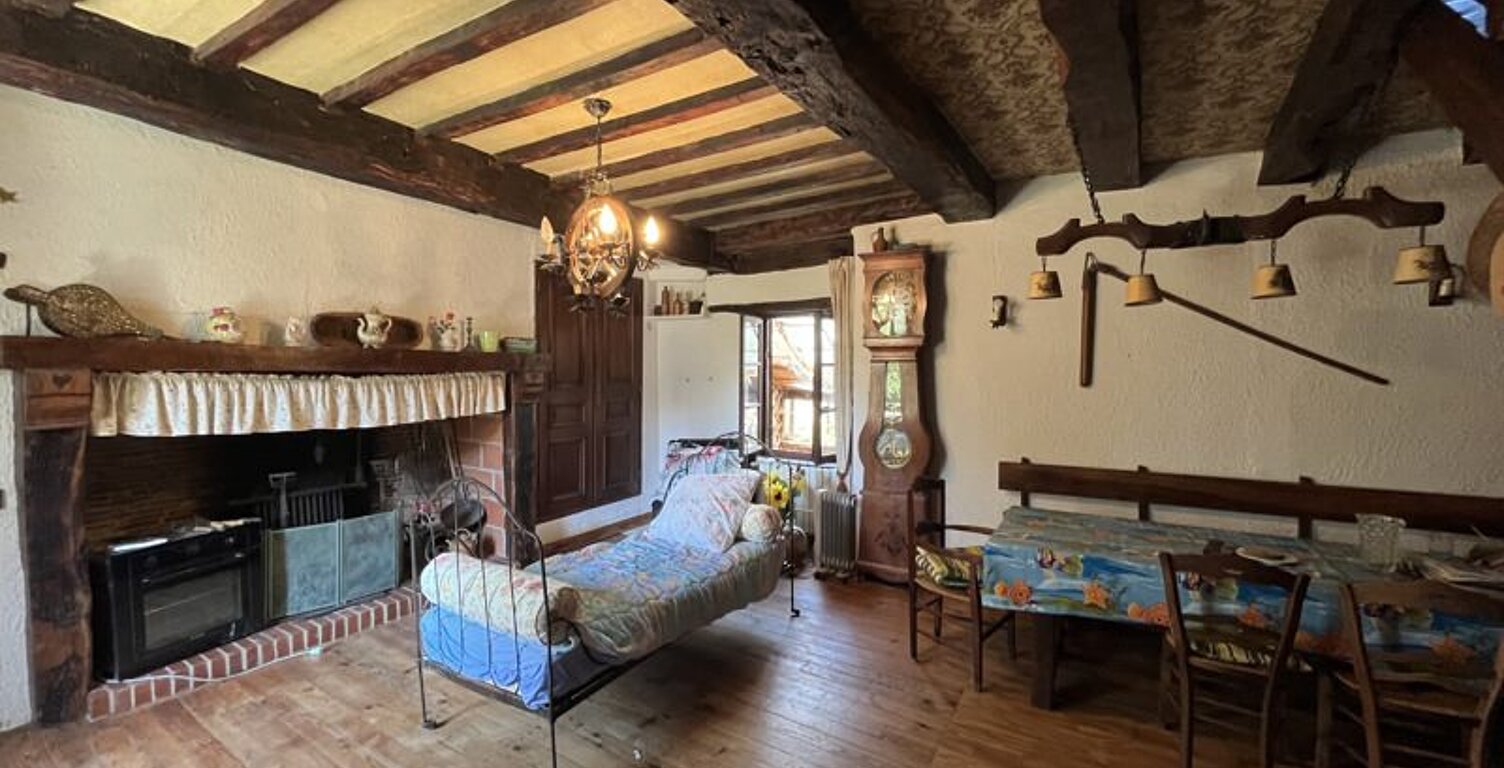 Maison en pierre de 6 pièces principales — photo 1