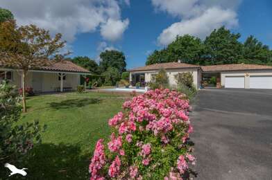 Maison 5 pièces 442200 €