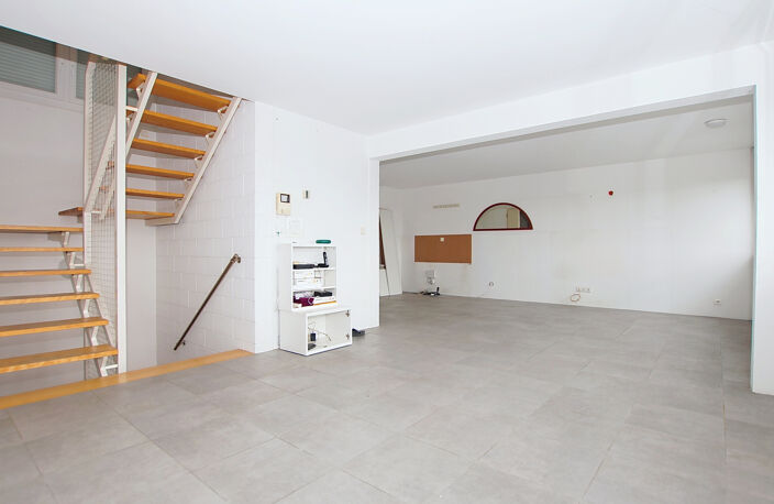Belle Maison d'Architecte contemporaine sur l'Isle d'Abeau — photo 3