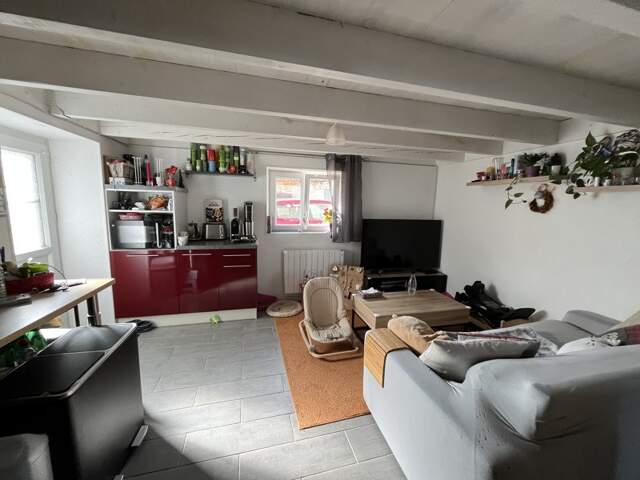 Maison de bourg de 3 pièces principales — photo du bien