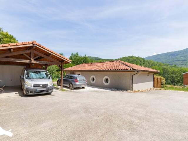 Villa de 5 pièces principales — photo du bien