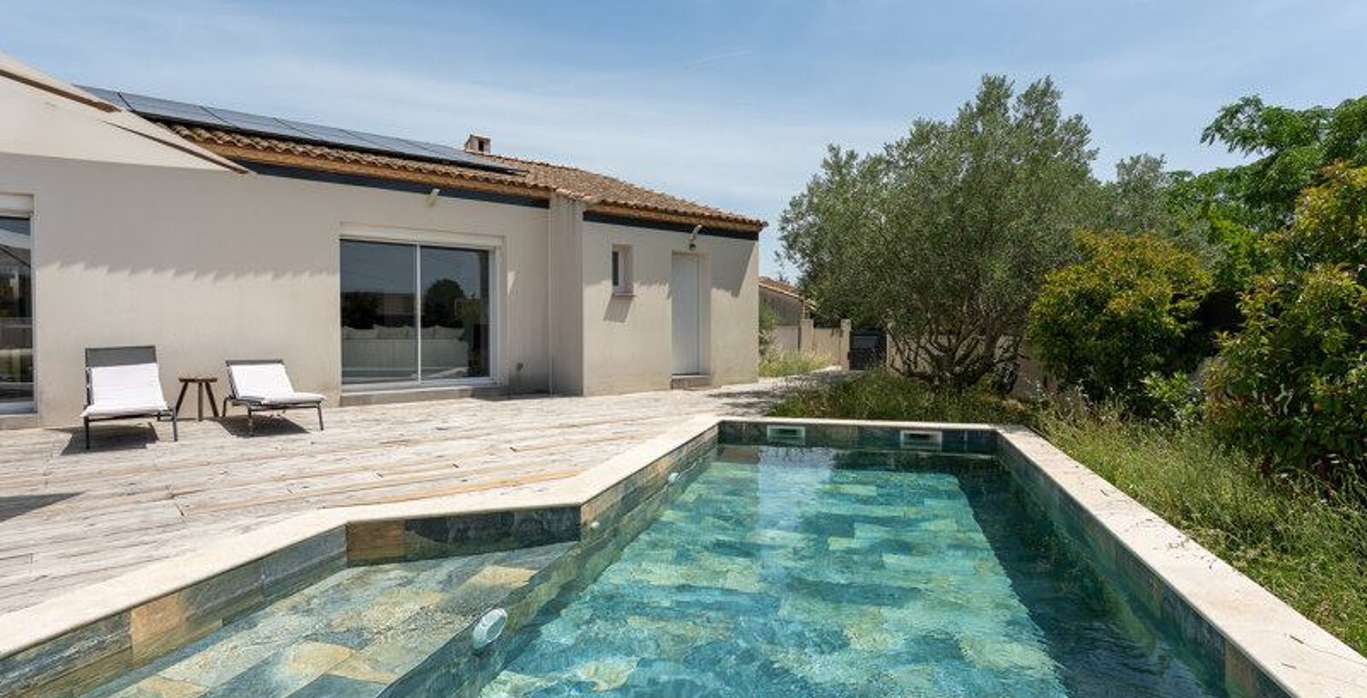 Villa de 5 pièces principales — photo 1
