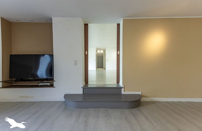 Vente maison 8 pièces 240 m² Pau (64000) — photo 2