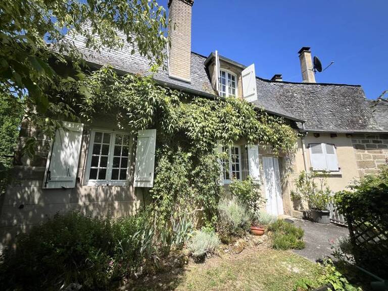 Maison en pierre de 5 pièces principales — photo 1