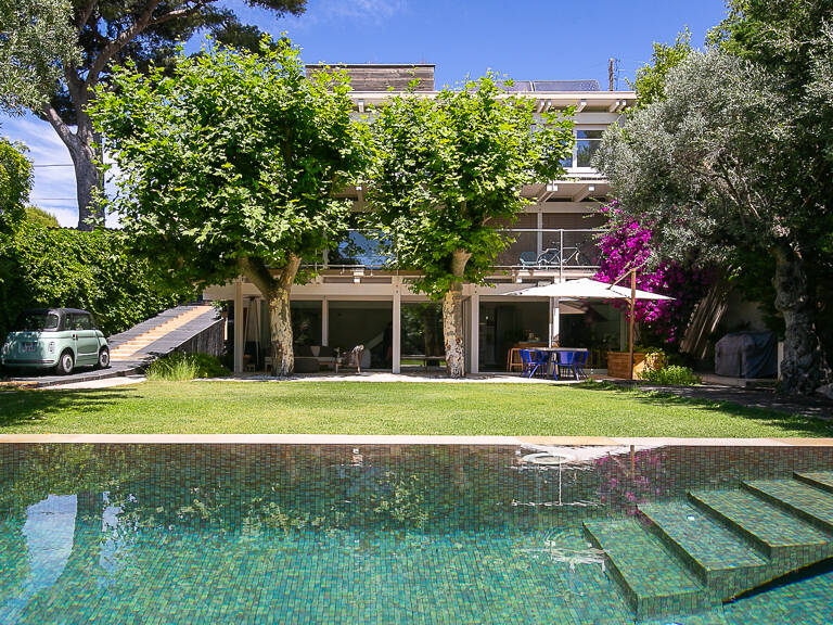 A VENDRE VILLA DE PRESTIGE 13007 MARSEILLE — photo 1