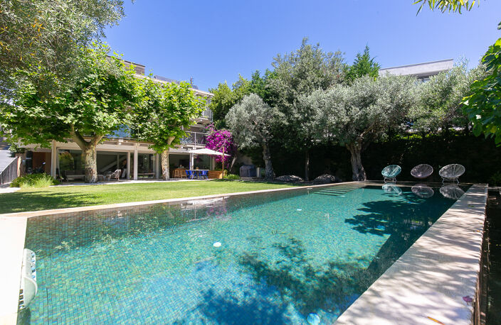 A VENDRE VILLA DE PRESTIGE 13007 MARSEILLE — photo 2