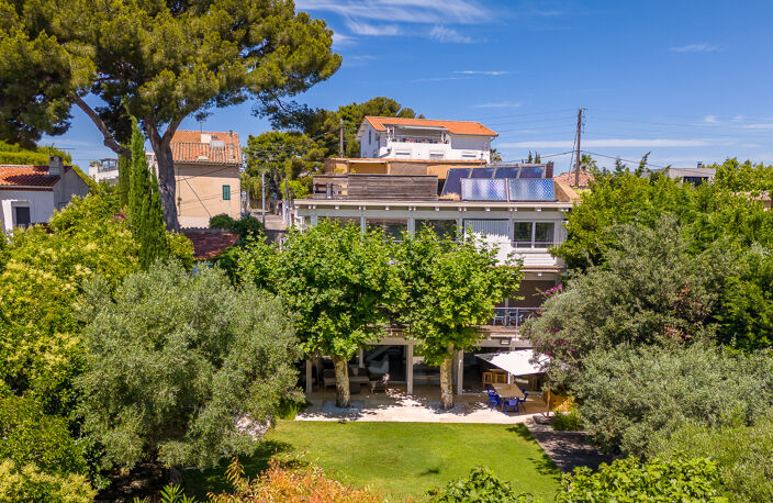 A VENDRE VILLA DE PRESTIGE 13007 MARSEILLE — photo 4
