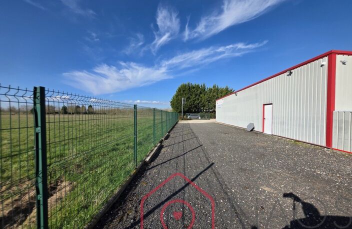 SANDILLON local double peau de 160m2 idéalement située — photo 5