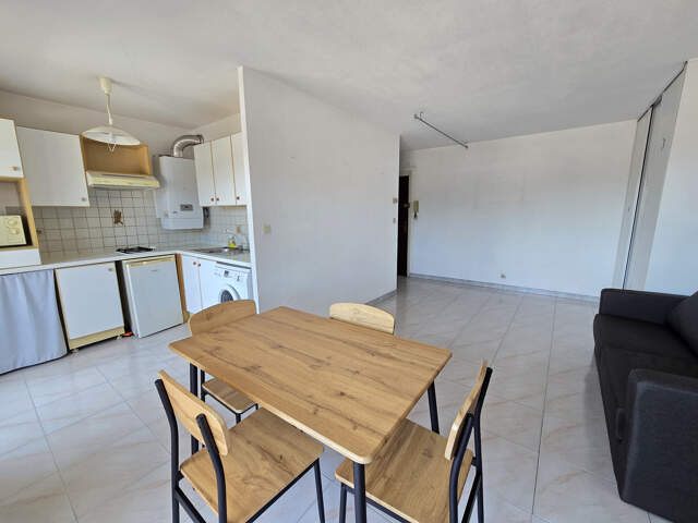 Studio avec Véranda, Piscine à Mandelieu-La-Napoule — photo du bien