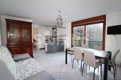Appartement 3 pièces 1075 €