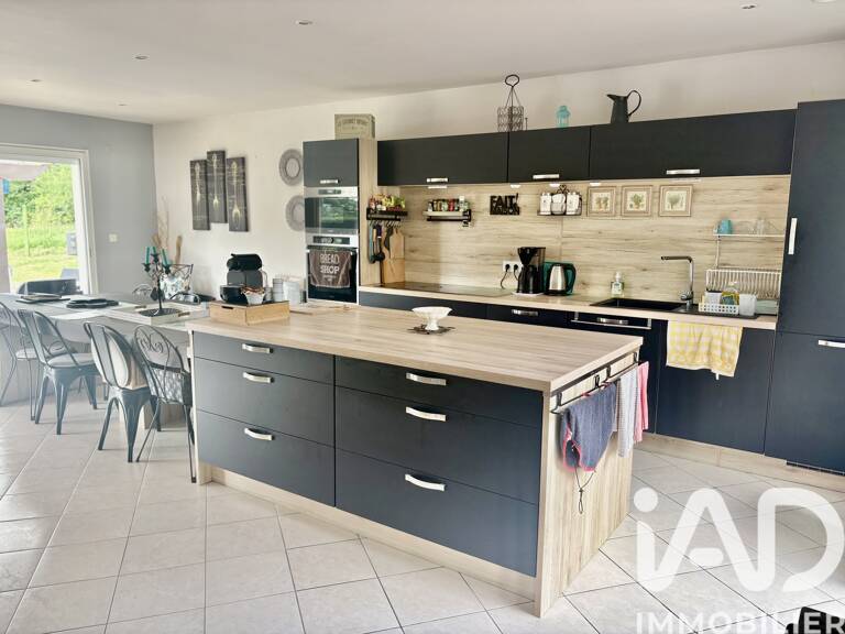 Vente Maison traditionnelle 7 pièces — photo 1