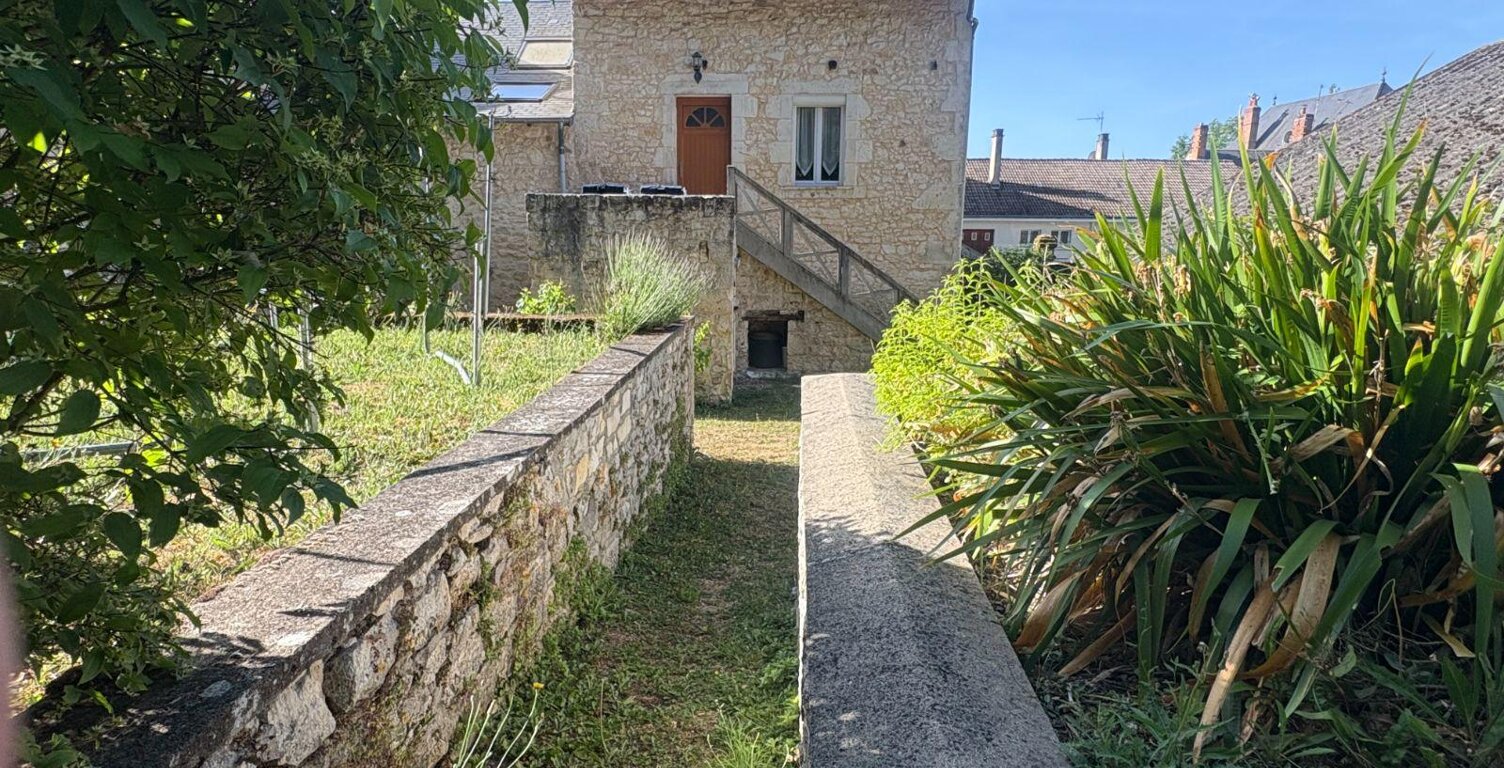 Vente maison 6 pièces 164 m² Saint-Gaultier (36800) — photo 1