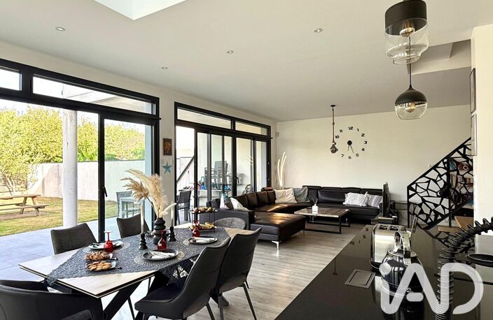 Vente Maison/villa 7 pièces — photo 2