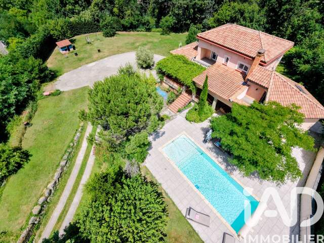 Vente Maison traditionnelle 6 pièces — photo du bien