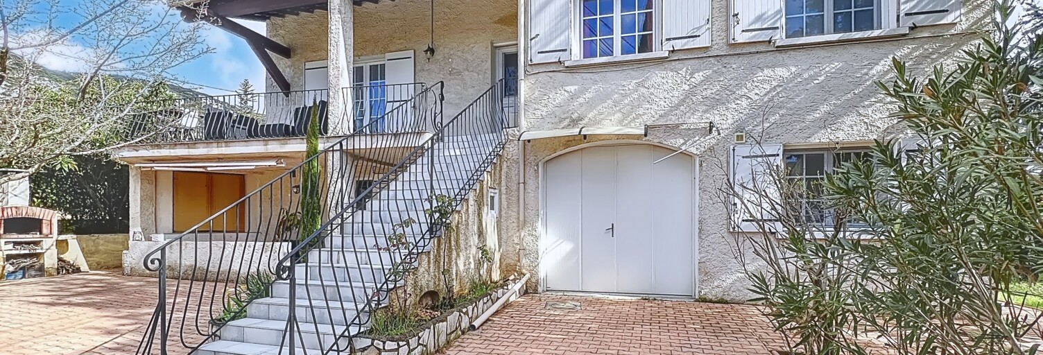 Maison 8 Pièces 166 m² à vendre à Volx (04130)