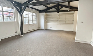 Commerce  478 m² à vendre à Vitry-sur-Seine (94400)