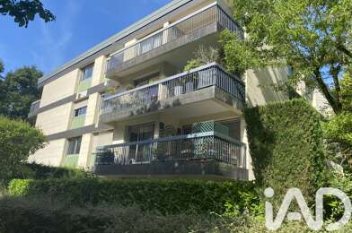 Appartement 3 pièces 2361 €
