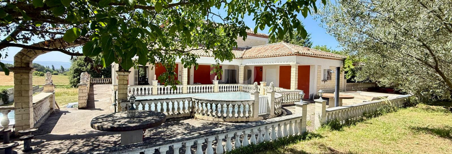 Maison 8 Pièces 315 m² à vendre à Montvendre (26120)