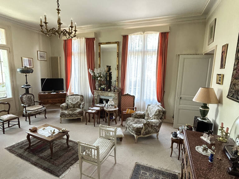 Poitiers- Secteur Blossac- Grand appartement — photo 1