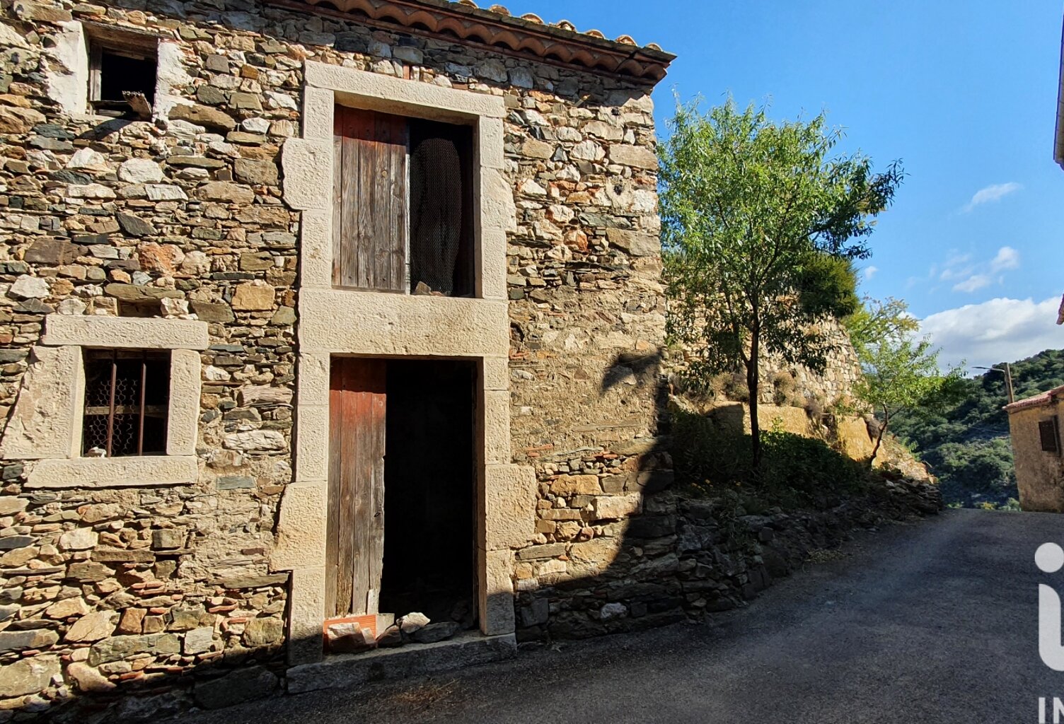 Vente Garage 20 m&sup2; — photo 1